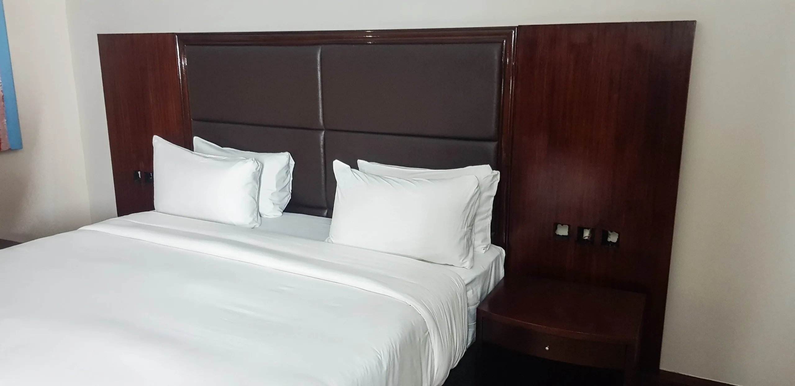 CORWNE PLAZA HOTEL